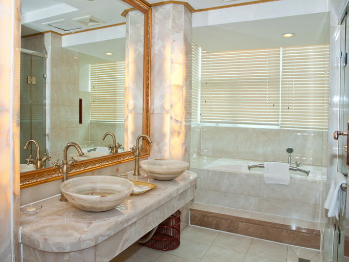 Bathroom 3, Vienna Hotel Foshan Zumiao Metro Station, Foshan