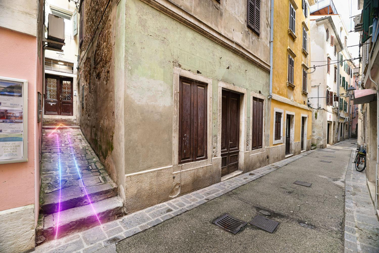Others 5, MHOUSE, Piran