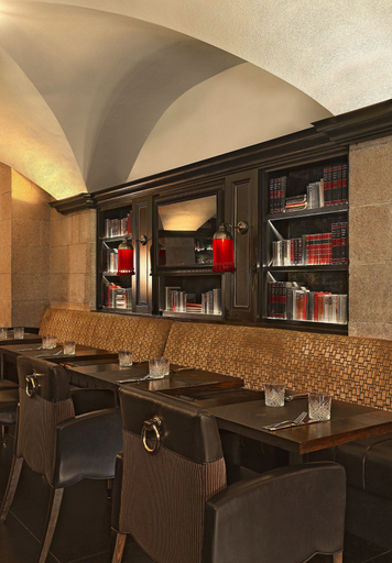 Food & Drinks 4, The College Green Hotel Dublin, Autograph Collection, Dublin