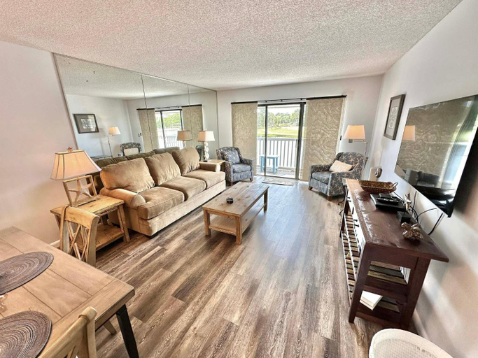 Others 3, 914 Harbour Point, Walton