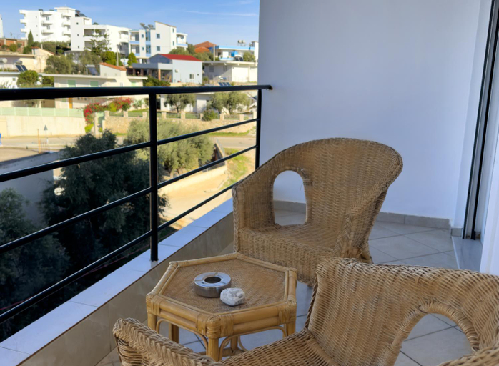 Others 4, Kel Rooms, Sarandës