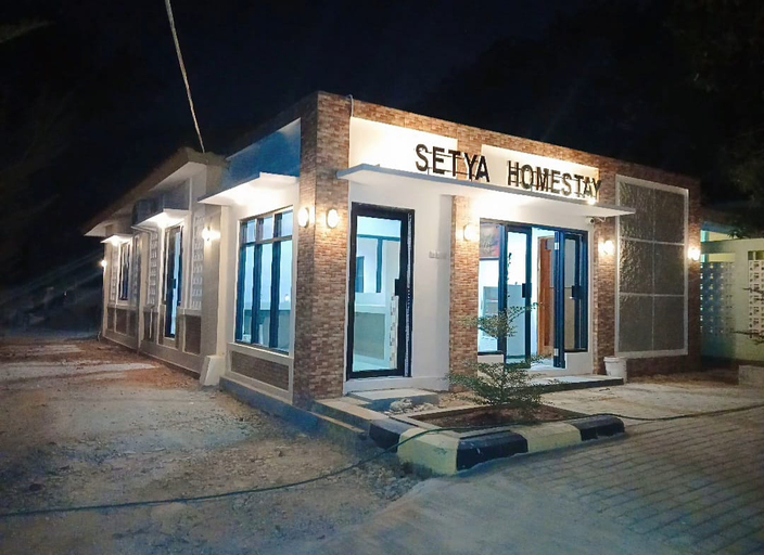 Setya Homestay Tanjung Lesung  , Pandeglang