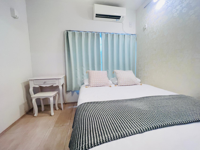 Bedroom 2, Nishi-ogikubo, Suginami
