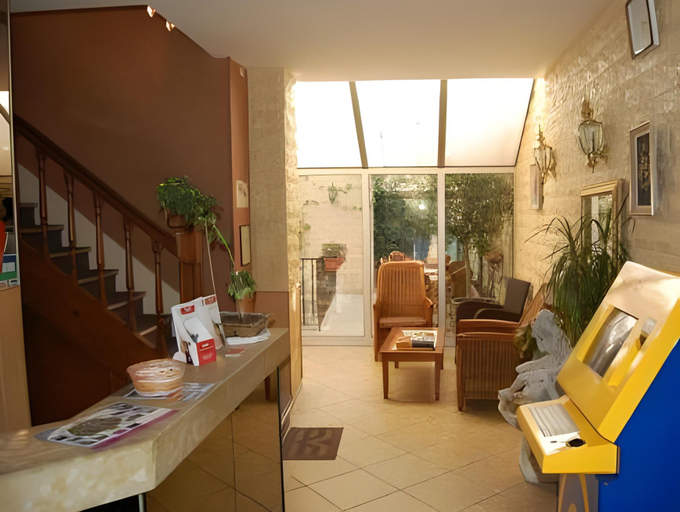Public Area 2, Hotel du Parc, Hauts-de-Seine