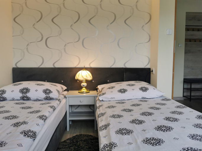 Others 5, Pokoje i Apartament U Ireny, Tatra