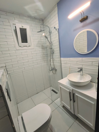 Bathroom, 2BR house near Hilton bosphorus otel #2, Şişli