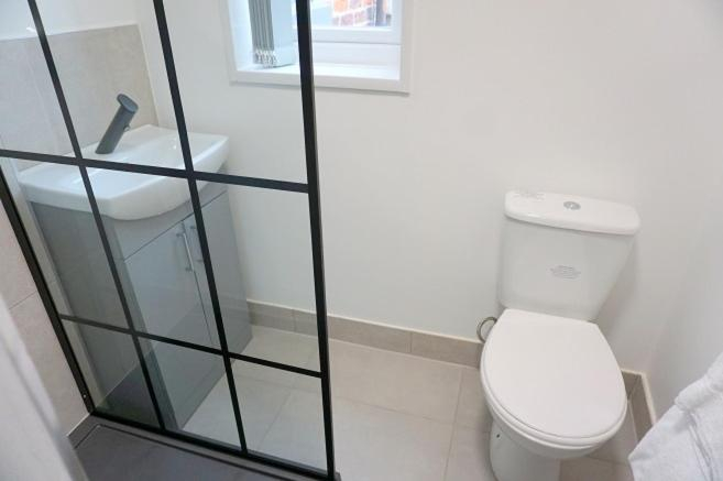 Bathroom 3, Townsend lane accommodation, Sefton