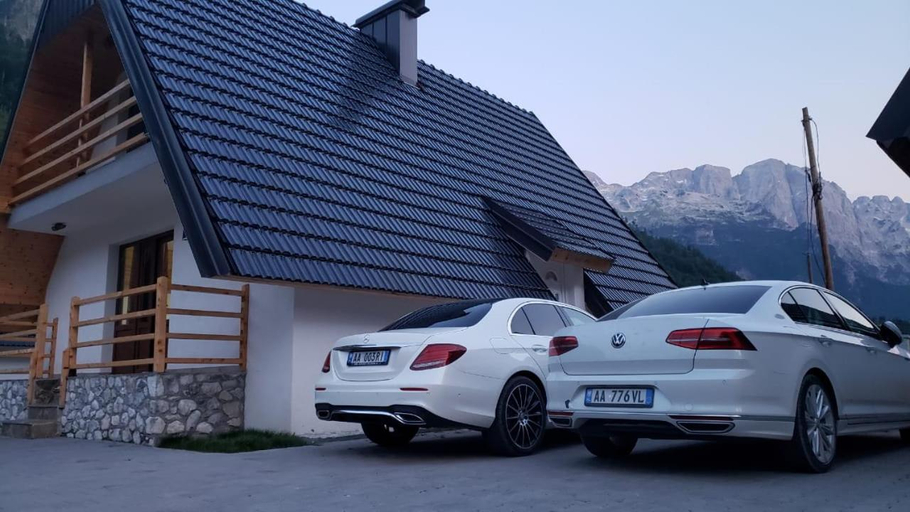 Bujtinat e lugines valbone, Tropojës