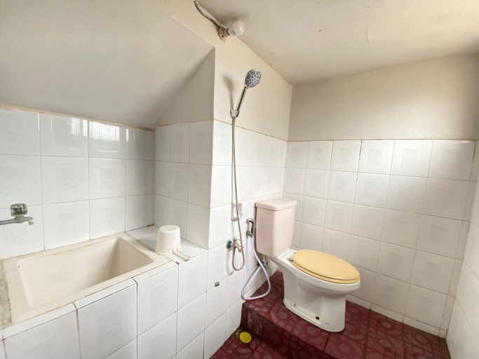 Bathroom 5, OMBAK HOTEL PANGANDARAN, Pangandaran