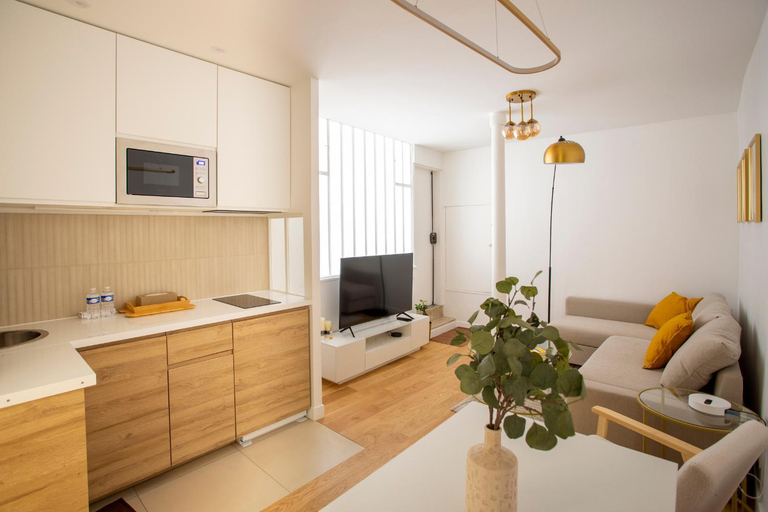 Others 5, 1 BDR Bourse -Opera with AC, Paris