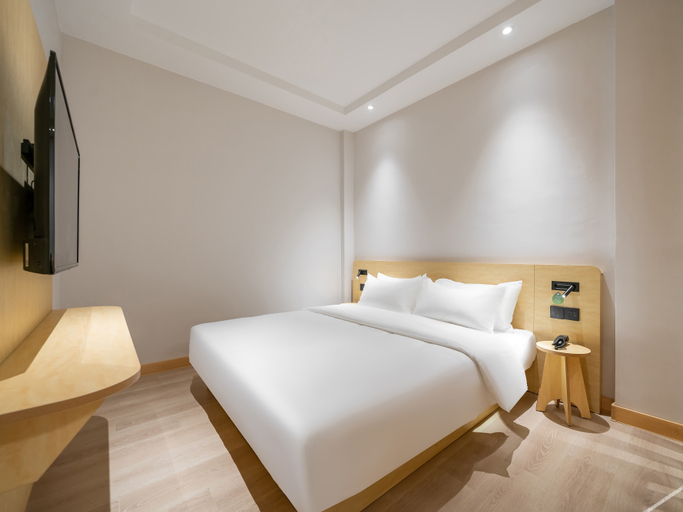 Bedroom 30