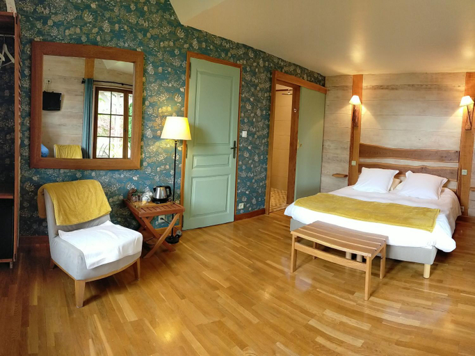 Chambre familiale au cœur de la nature avec jardin et piscine privee, ideale pour explorer le Loiret, Loiret