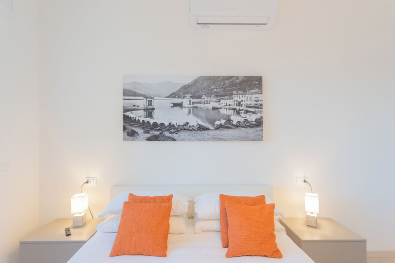 Bedroom 3, White Lake View Apartment by Rent all Como, Como
