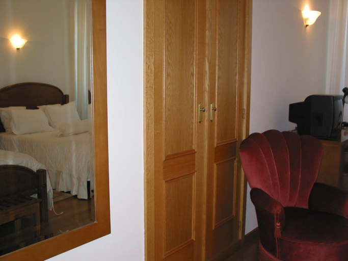 Bedroom 2, Hotel Santos, Guarda