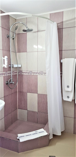 Bathroom 3, FOX VALLEY VILLA, Predeal