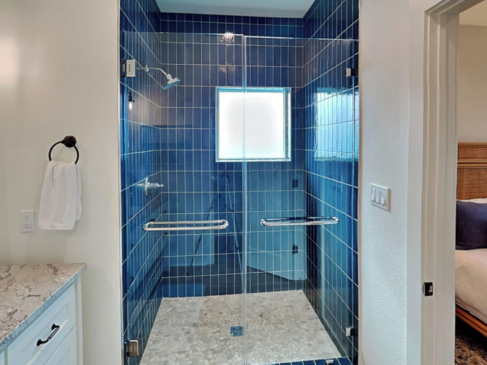 Bathroom 4, Glory Daze by Silver Sands Vacation Rentals, Nueces