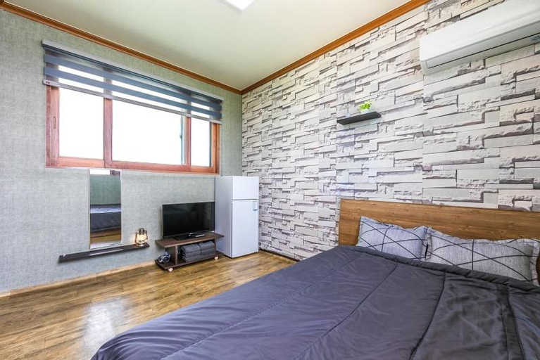 Bedroom 3, Taean Kkotji Beach House Pension, Taean