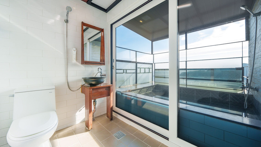 Bathroom 3, Namhae Aria Spa Pension, Namhae