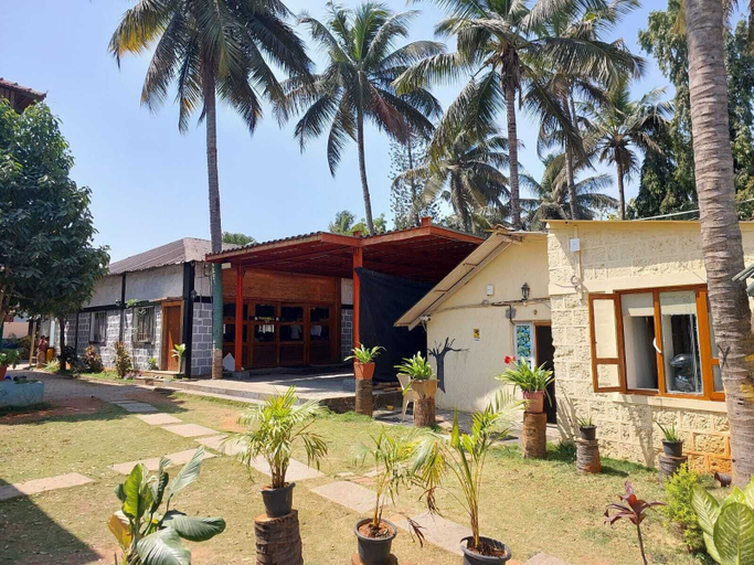 Exterior & Views 2, Yogi Golden Resort, Mysore