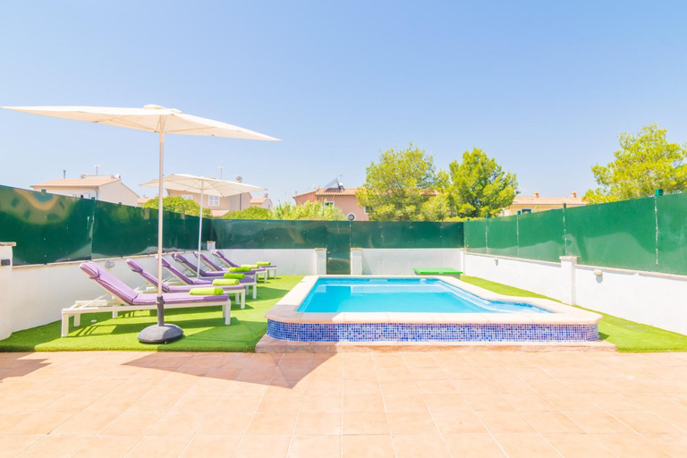 Others 5, Casa Marcos, Baleares