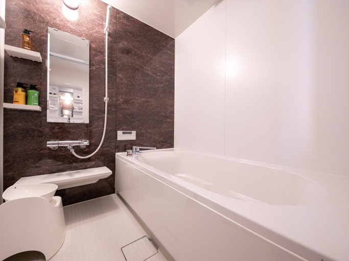 Bathroom 4, Hotel Best Price Kochi, Kōchi