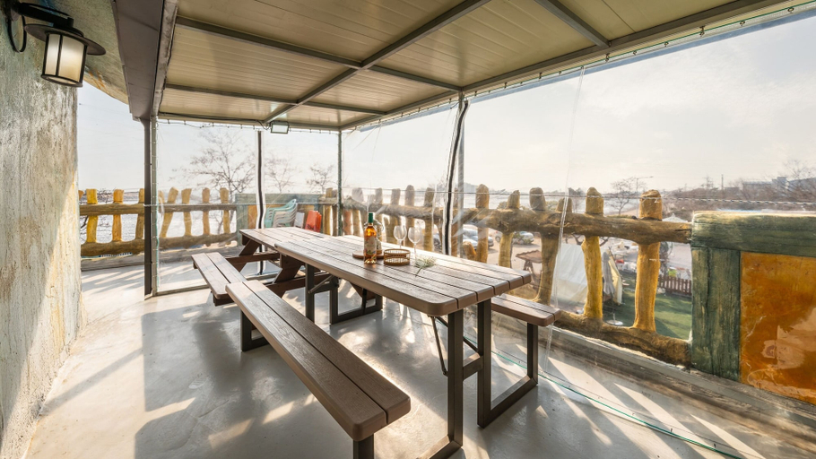 Food & Drinks 5, Yeongheungdo Blue Story Pension, Ongjin