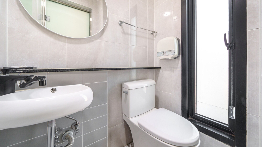 Bathroom 4, Gyeongju 20th Street Spa Pension, Gyeongju