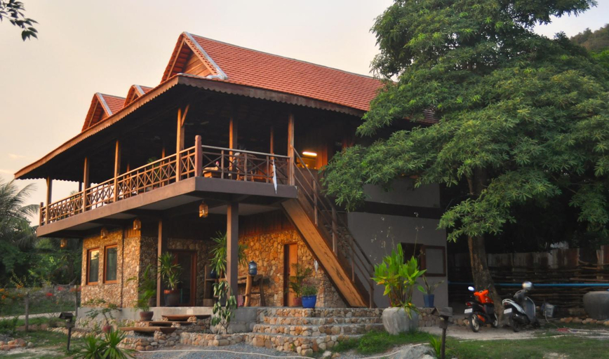 Food & Drinks 5, Khmer Hands Bungalows, Kaeb