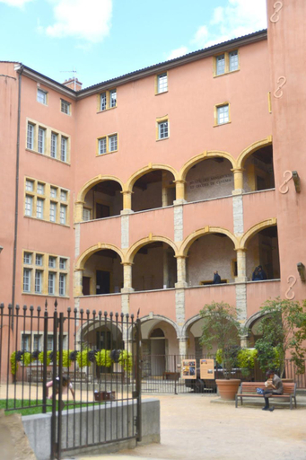 Exterior 13