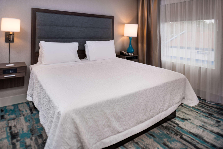Bedroom 4, Hampton Inn & Suites Olympia/Lacey, Thurston