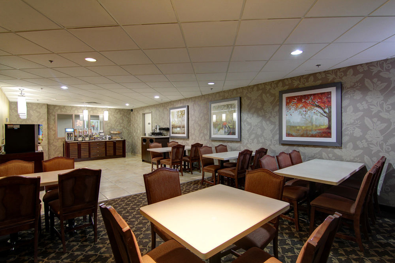 Food & Drinks 4, Best Western Plus Bowmanville, Durham