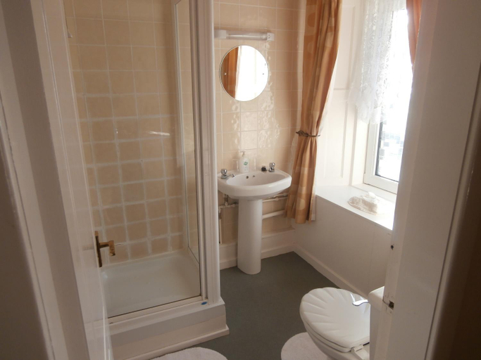 Bathroom 3, Monorene Guest House, Scottish Borders