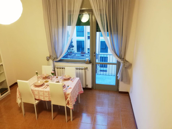 Dining Room 10
