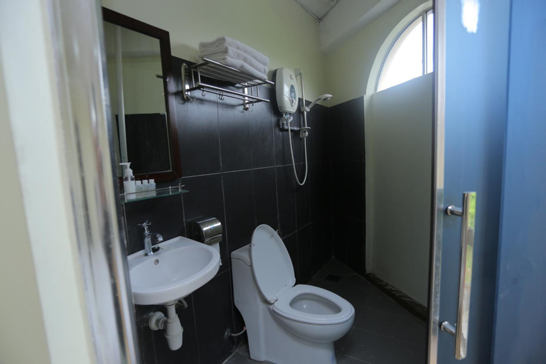 Bathroom 5