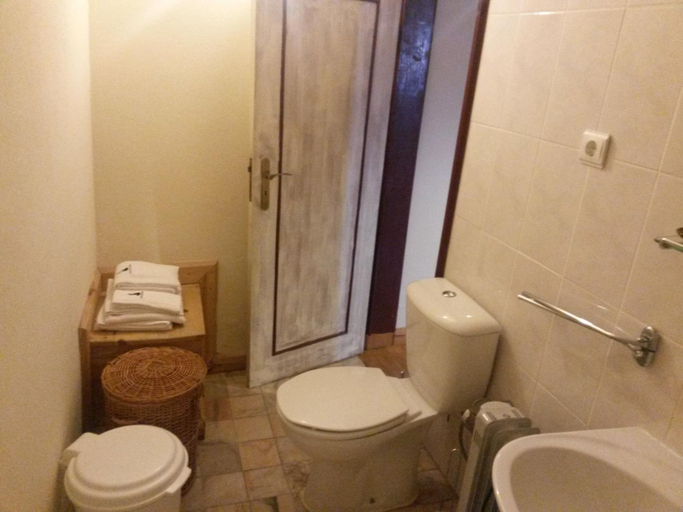 Others 4, Casa das Freiras, Mêda