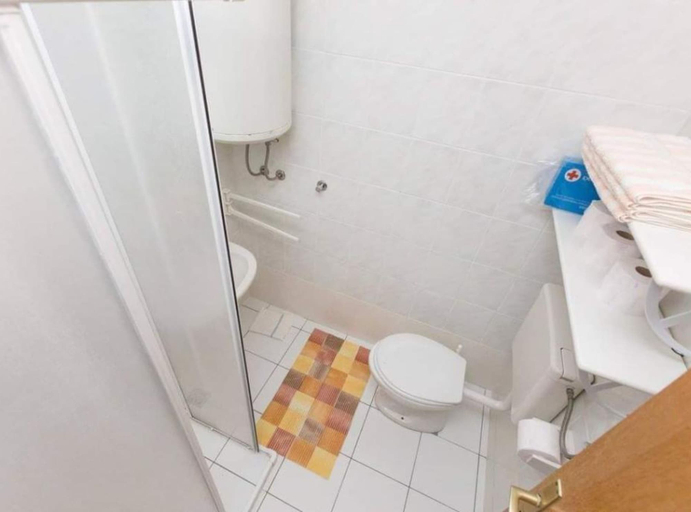 Bathroom 2, Apartmani Bridić Okrug Gornji, Okrug