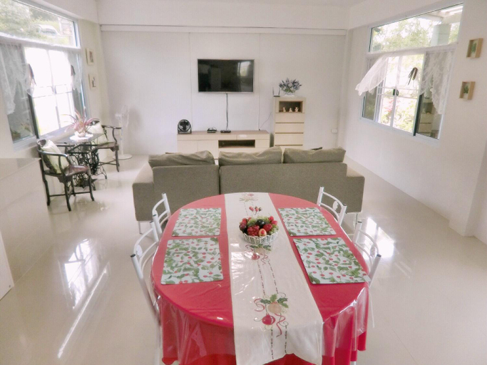 Dining Room 14