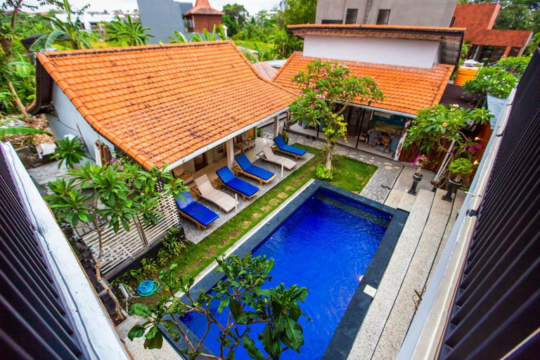 Swimming Pool 2