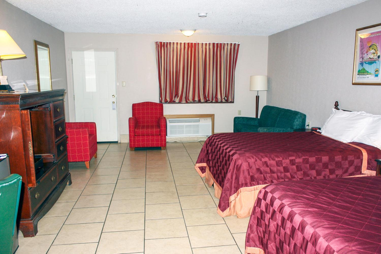 Others 4, Toledo Town Inn, Sabine