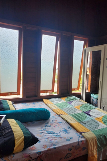 Bedroom 25