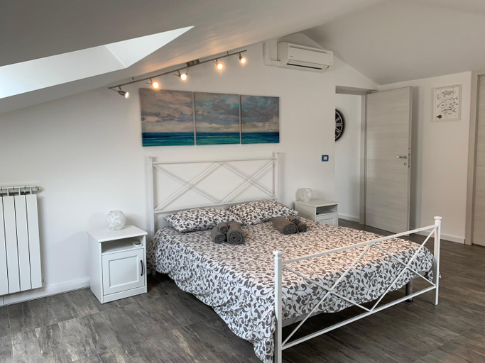 Bedroom 11