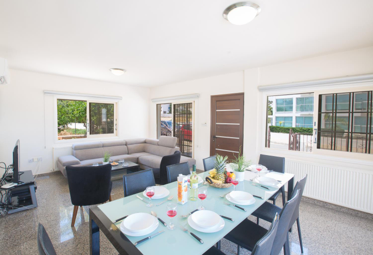 Food & Drinks, Protaras Holiday Villa Dv16