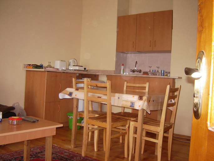 Others 5, Old Metekhi Apartment, Tbilisi