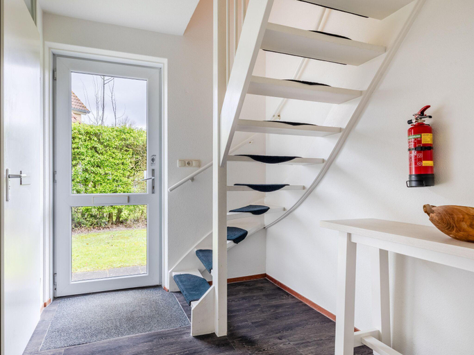 Others 5, Villa in Banjaard near Sandy North Sea Beach, Noord-Beveland