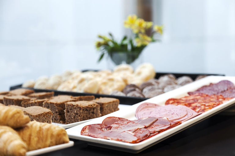 Food & Drinks 28