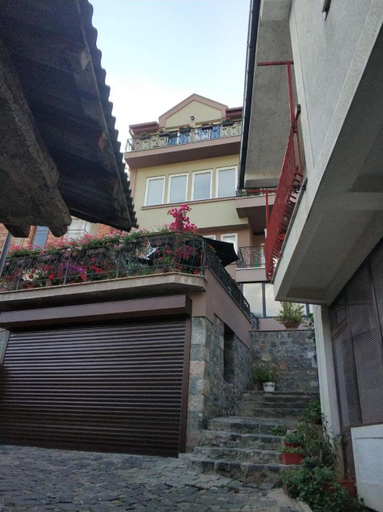 Others 5, Apartments Evelyn