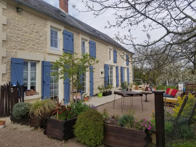 Others 4, Chambre d'hotes Chez Leon pour 1 a 4 personnes, Nièvre