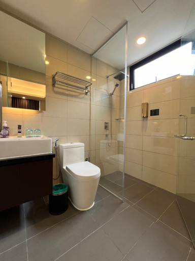 Bathroom 5