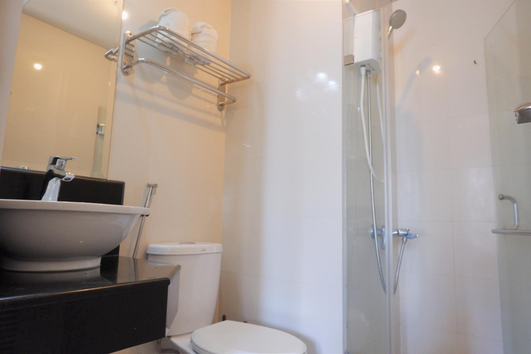 Bathroom 4, The Palm Tree Villas, Pasay City