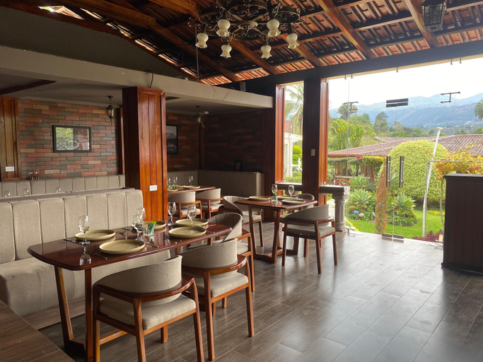 Food & Drinks 4, Patate Lodge, Patate
